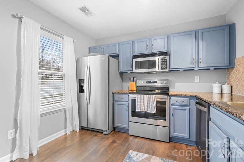 17640 Caldwell Track Dr, Cornelius, NC 28031