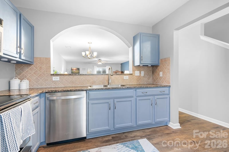 17640 Caldwell Track Dr, Cornelius, NC 28031