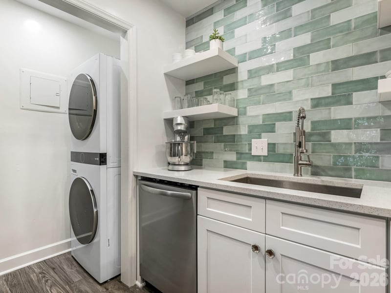 1612 Sharon Rd #68, Charlotte, NC 28210