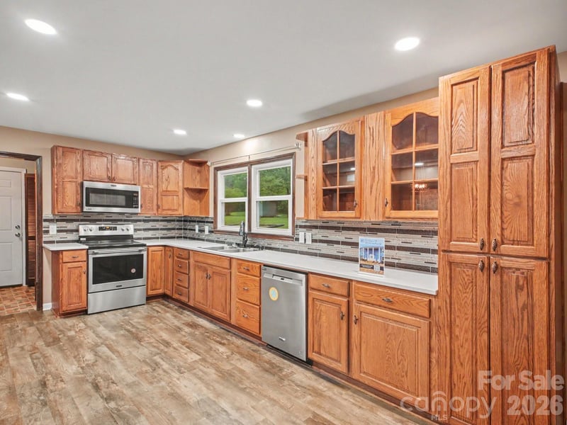 3361 47th Avenue Pl NE, Hickory, NC 28601