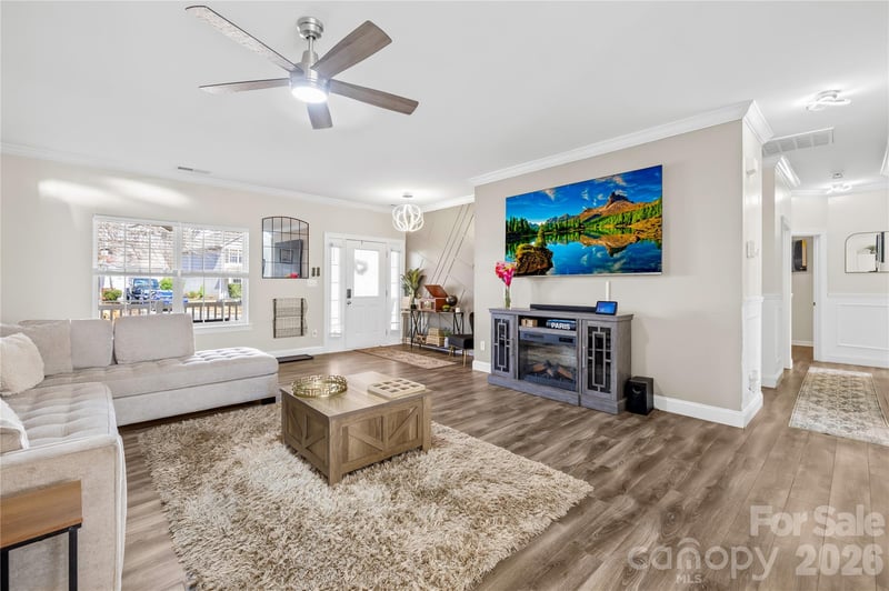 6406 Castlewynd Ct, Charlotte, NC 28212