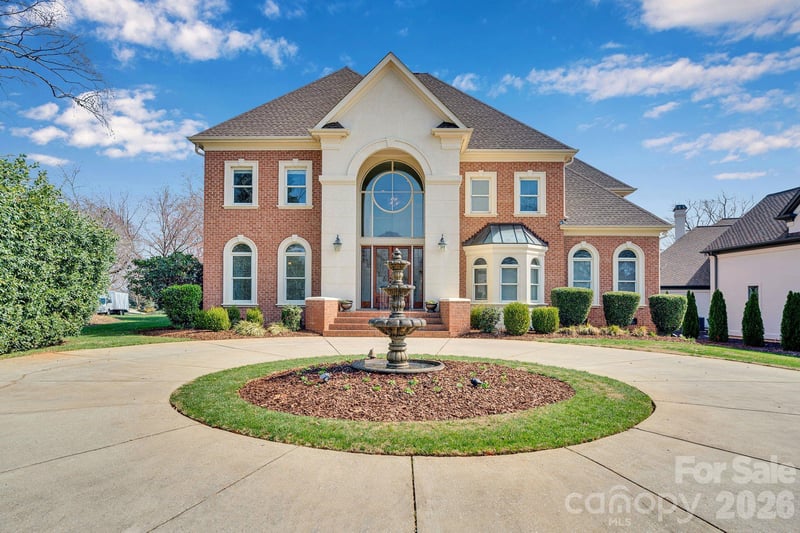 18326 Bowsprit Pointe Rd, Cornelius, NC 28031