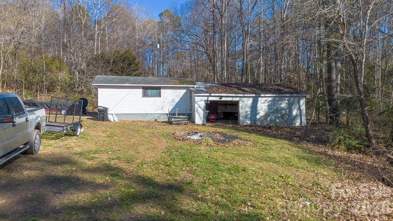 926 Mauney Rd, Stanley, NC 28164