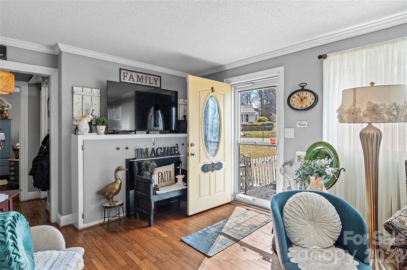 113 Hardy St, Jonesville, NC 28642