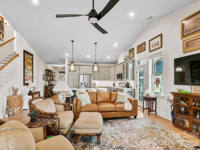 171 Waightstill Dr, Arden, NC 28704