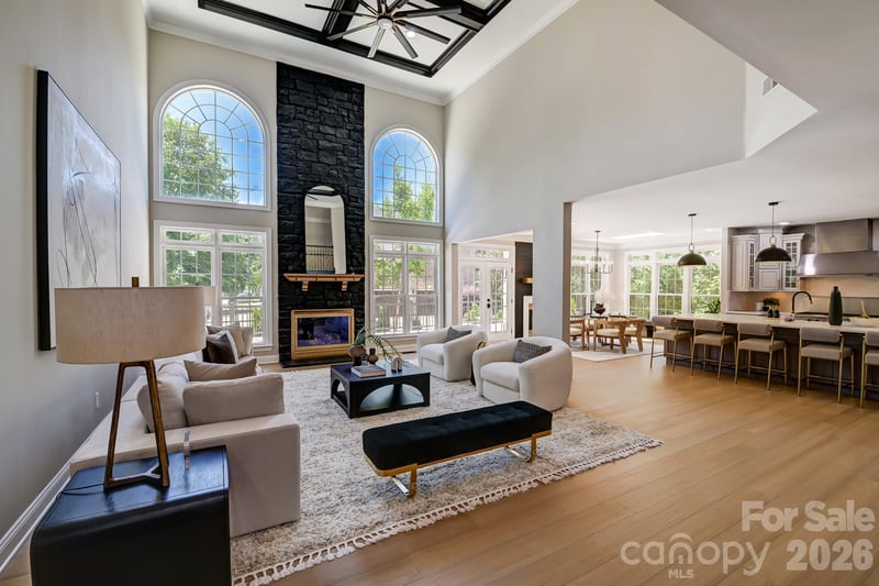 8707 Fairview Rd, Charlotte, NC 28226