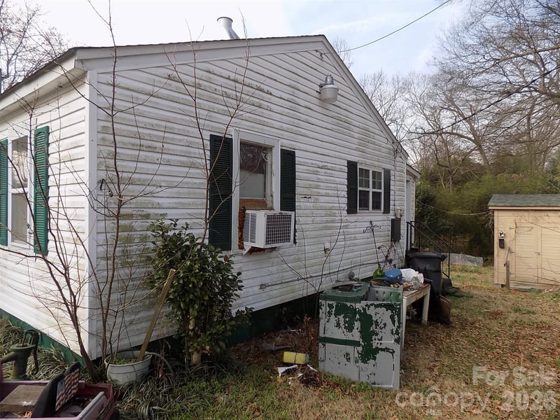 415 Maple St, Dallas, NC 28034