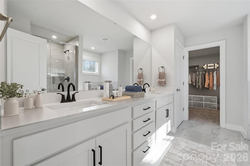 4126 Vista Pine Dr, Charlotte, NC 28215