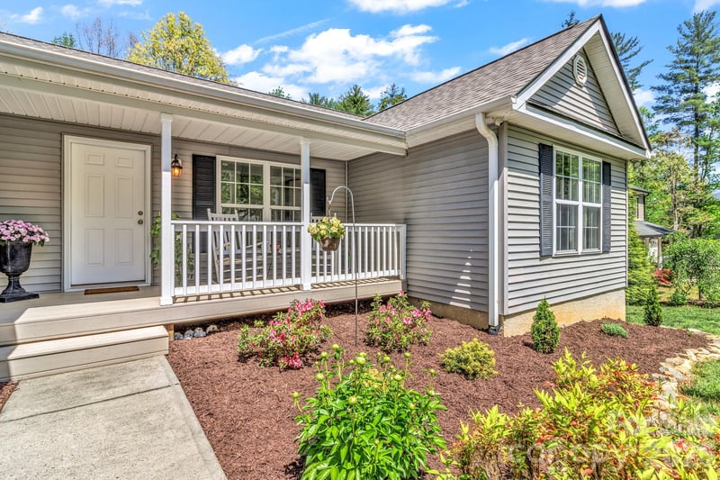152 Joe Jenkins Rd, Fairview, NC 28730