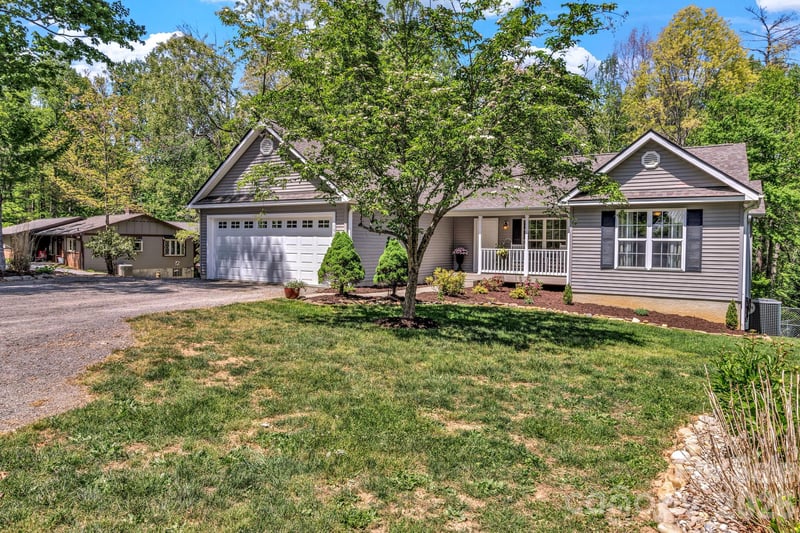 152 Joe Jenkins Rd, Fairview, NC 28730