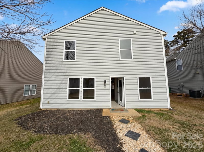 1911 Almond Hills Dr, Charlotte, NC 28262