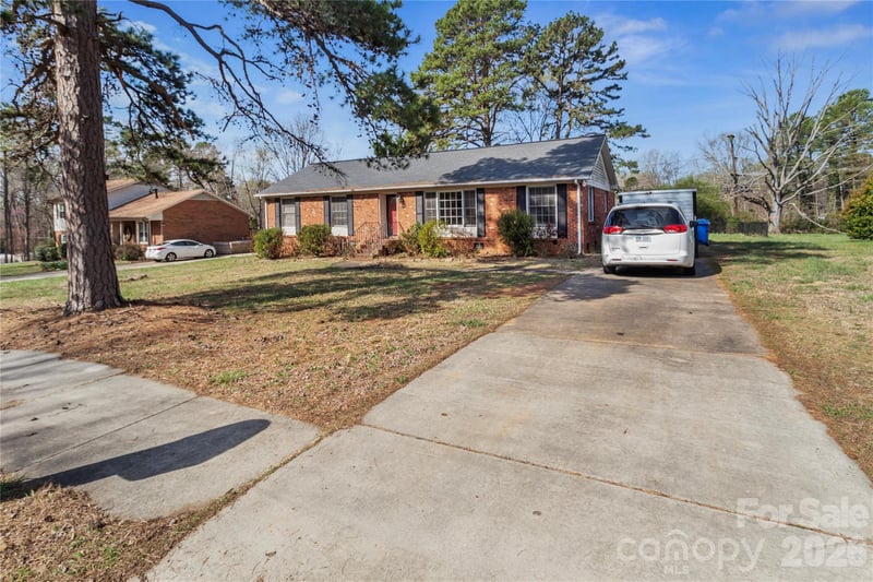 1135 Fieldstone Rd, Mooresville, NC 28115