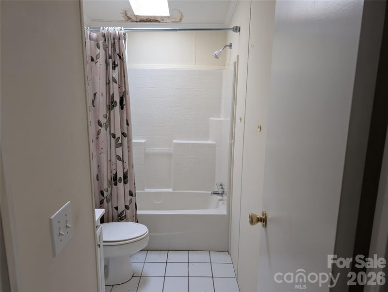 172 School House Rd, Mills River, NC 28759