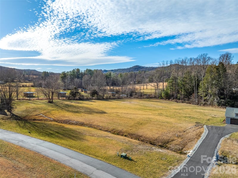 00 Saddle Club Ln, Hendersonville, NC 28739