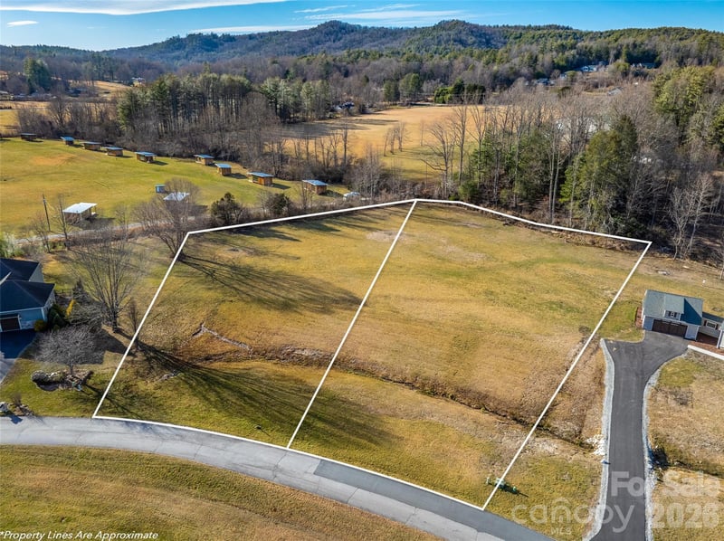 00 Saddle Club Ln, Hendersonville, NC 28739