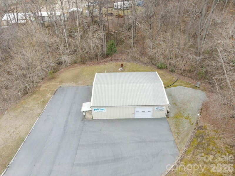 111 Blackberry Ln, Stanley, NC 28164