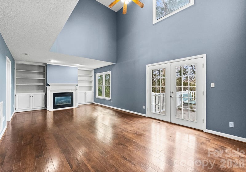 22 31st Avenue Ct, Hickory, NC 28601