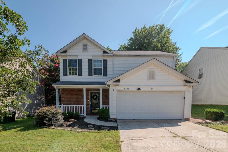 8704 Laurel Run Dr, Charlotte, NC 28269