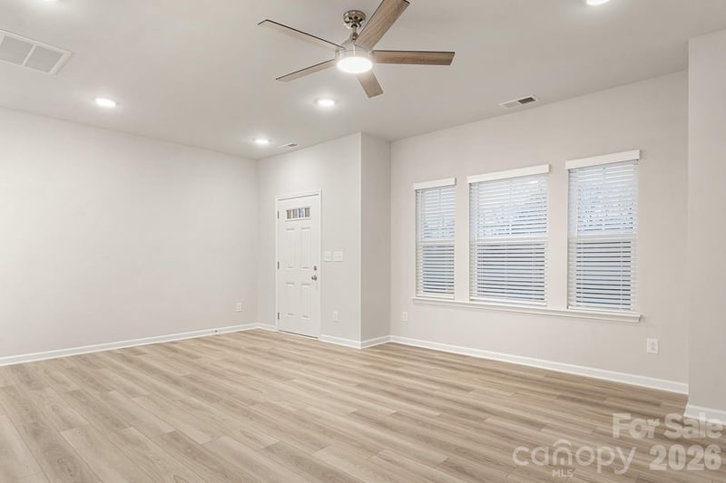 1115 Foundry Dr, Gastonia, NC 28054