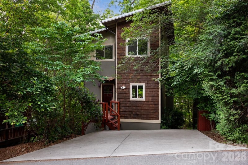59 Morningside Dr, Asheville, NC 28806