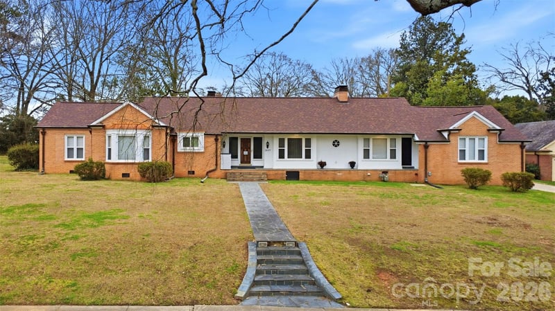 2637 Armstrong Cir, Gastonia, NC 28054