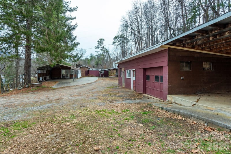 175 - 179 River Ln, Canton, NC 28716