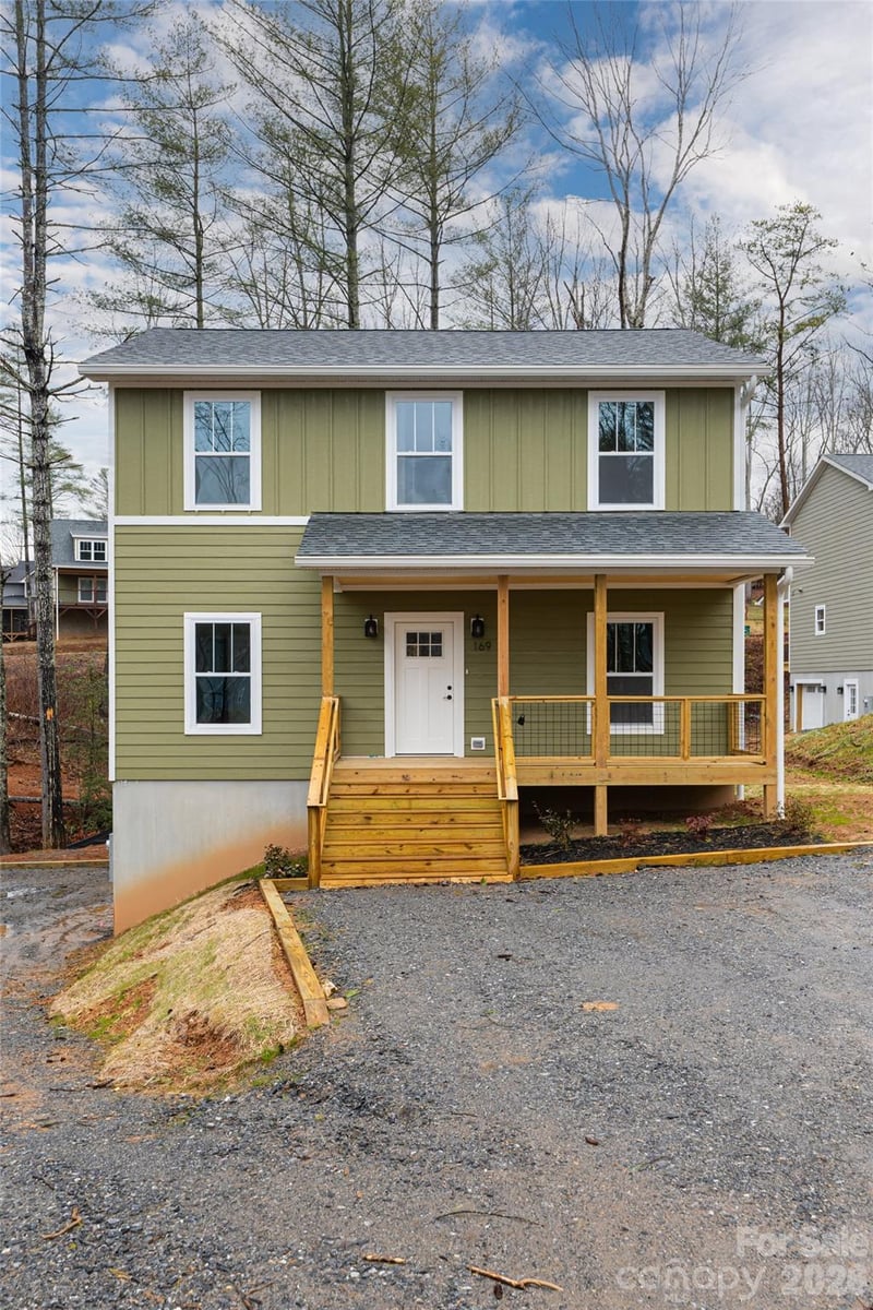 169 Cascade Ridge Rd, Fairview, NC 28730