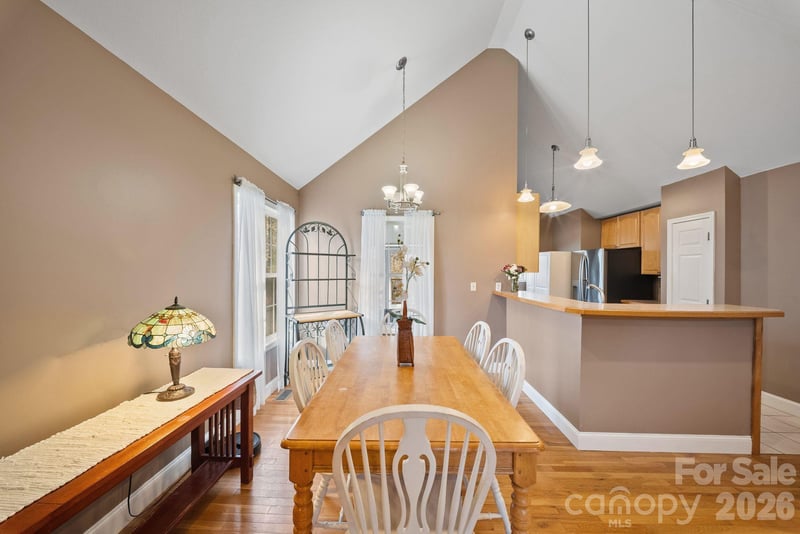 8 Maltese Ln, Weaverville, NC 28787