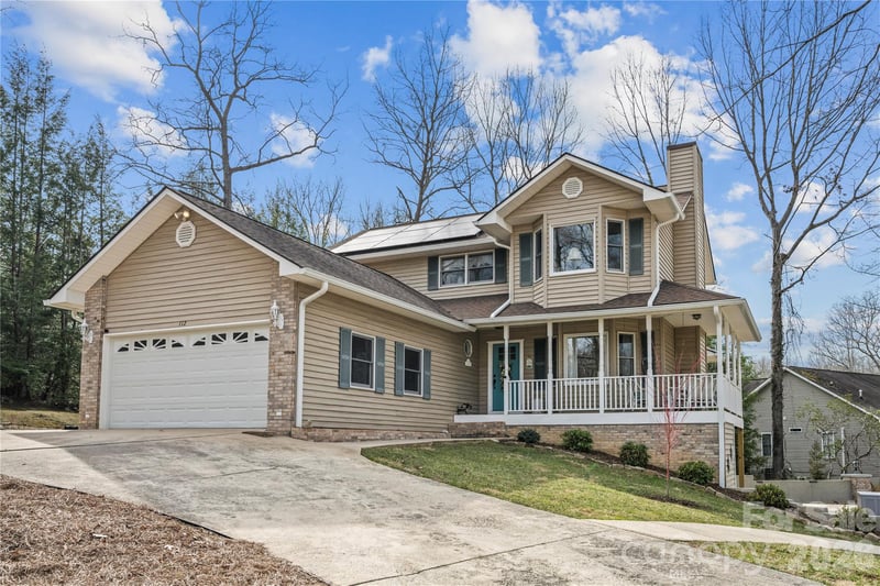 112 Bridlewood Trl, Mills River, NC 28759