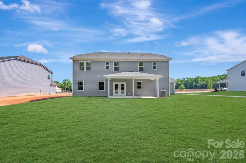 211 Amber Glen Dr, Locust, NC 28217