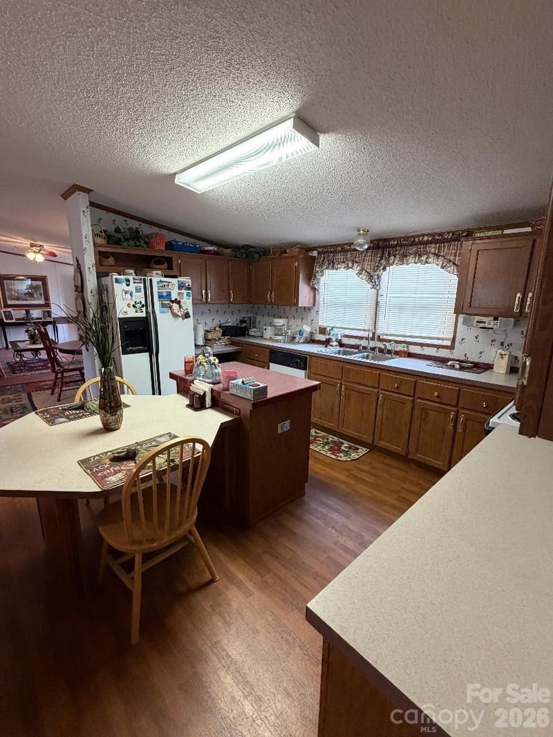 1011 Kiser Dairy Rd, Dallas, NC 28034