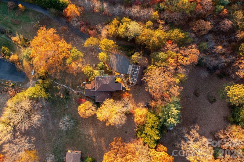 105 Avondale Heights Rd, Asheville, NC 28803