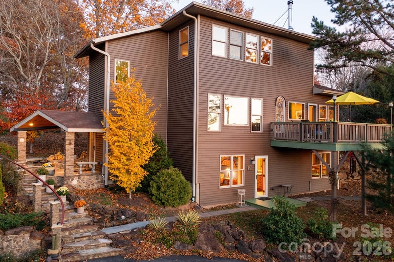 105 Avondale Heights Rd, Asheville, NC 28803