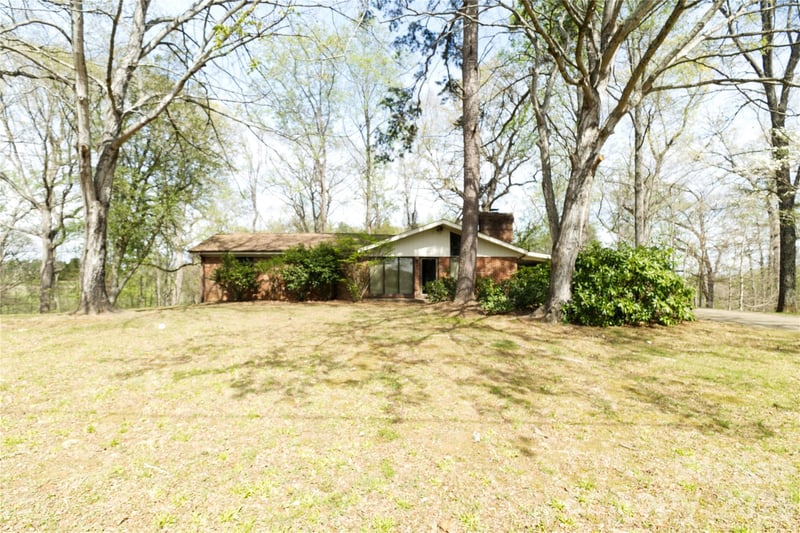 2042 Robinson Rd #2, Newton, NC 28658