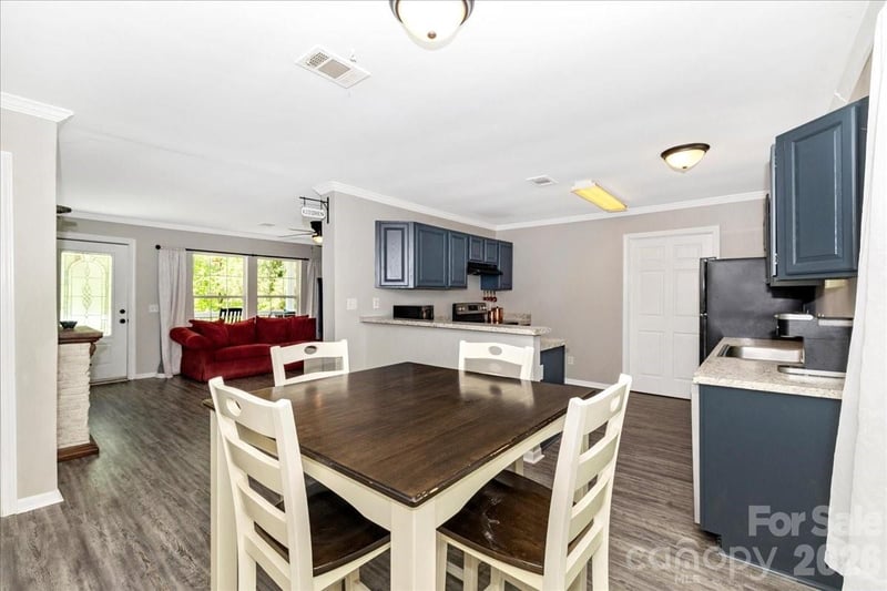 3218 Broadhurst Ln, Clover, SC 29710