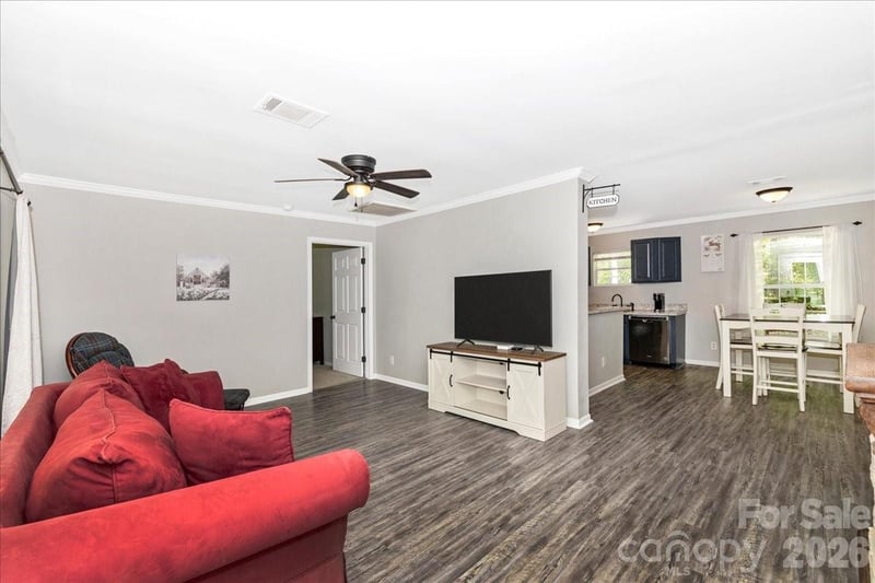 3218 Broadhurst Ln, Clover, SC 29710
