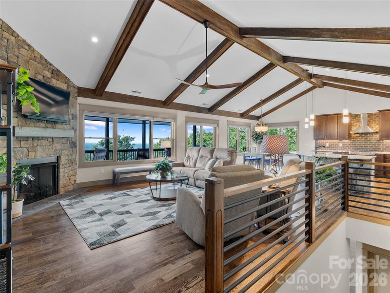 9 Soaring Hawk Vw, Asheville, NC 28804