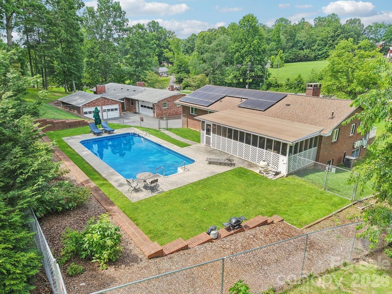 318 Old Leicester Hw, Asheville, NC 28806