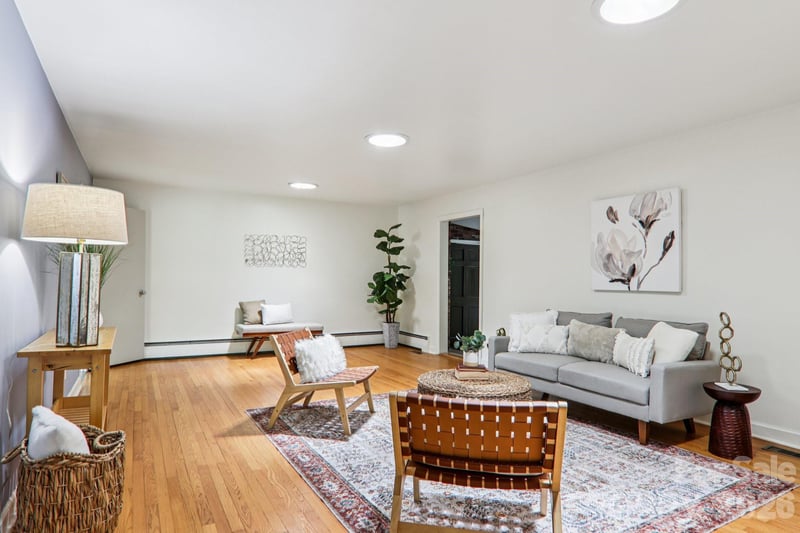 324 Old Leicester Hw, Asheville, NC 28806