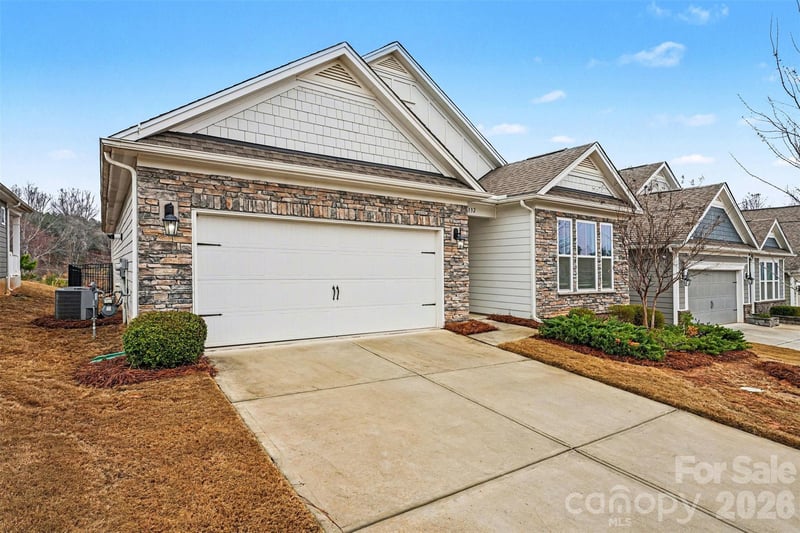 332 Secretariat Dr, Iron Station, NC 28080