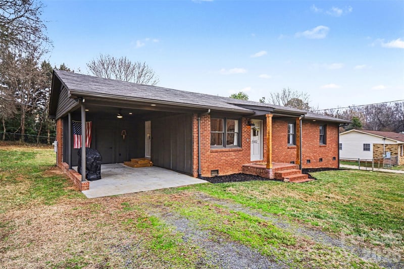 5502 Chicopee Dr, Mint Hill, NC 28227