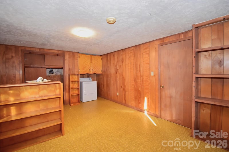 7 Etain Ln, Black Mountain, NC 28711