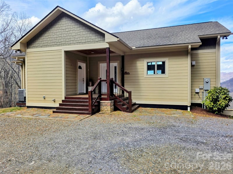 254 Ray Mine Rd, Burnsville, NC 28714