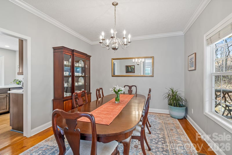 505 Kings Rg, Asheville, NC 28804