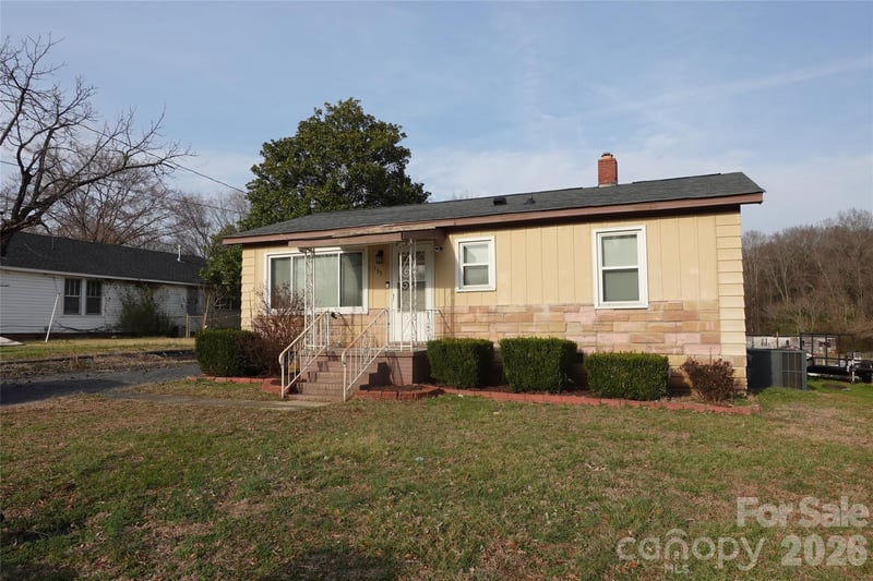 155 Robbins St, Concord, NC 28025