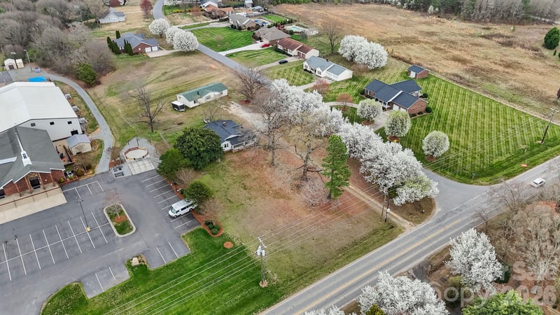 15420 Lucia Riverbend Hw, Stanley, NC 28164