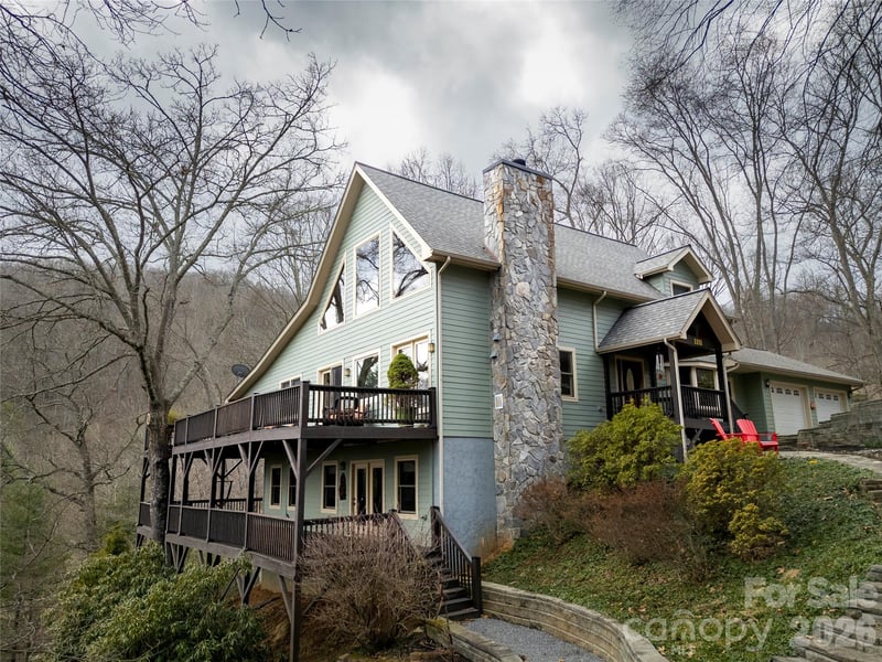 1111 Coyote Hollow Rd, Waynesville, NC 28785