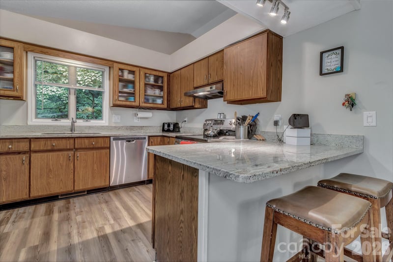 603 Rose Hill Rd, Asheville, NC 28803