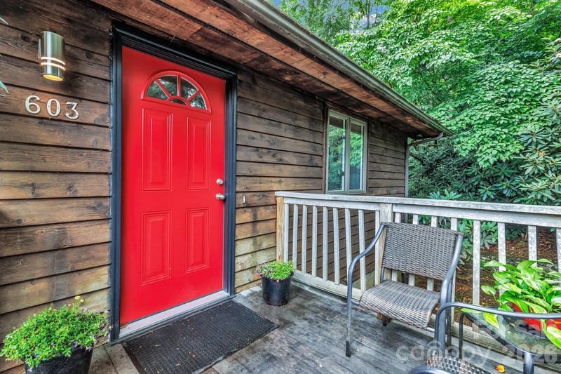 603 Rose Hill Rd, Asheville, NC 28803