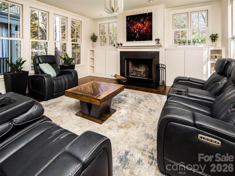 1002 Coves Pheasant Ct, Biltmore Lake, NC 28715